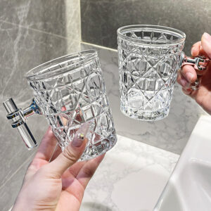 แก้วน้ำลวดลายสวยงาม - Luxury Designed Glass