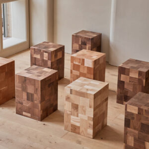 เก้าอี้สำหรับตกแต่งบ้าน - Craft Wooden Cube Stool