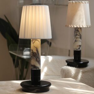 โคมไฟตั้งโต๊ะตกแต่งบ้าน - Verona Stitch Marble Table Lamp