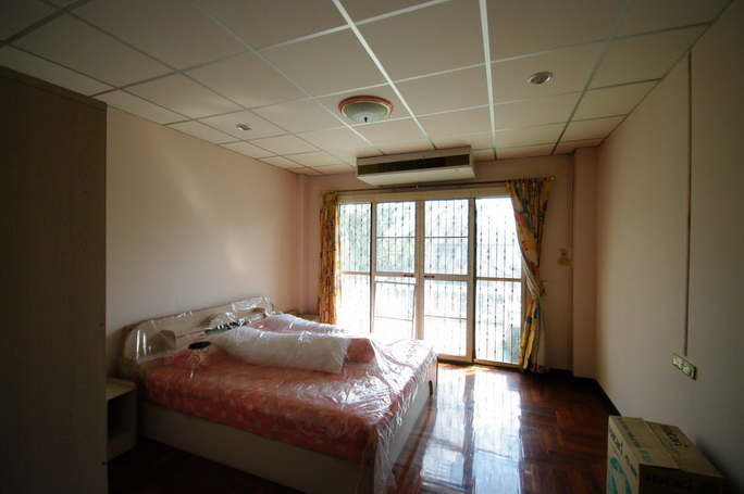 รีวิว “รีโนเวทตึกแถว” จากบ้านเก่าให้กลายเป็นพื้นที่ใช้ชีวิตใหม่ 4 image 3